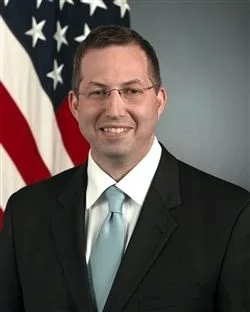 Portrait of Derek Mitchell